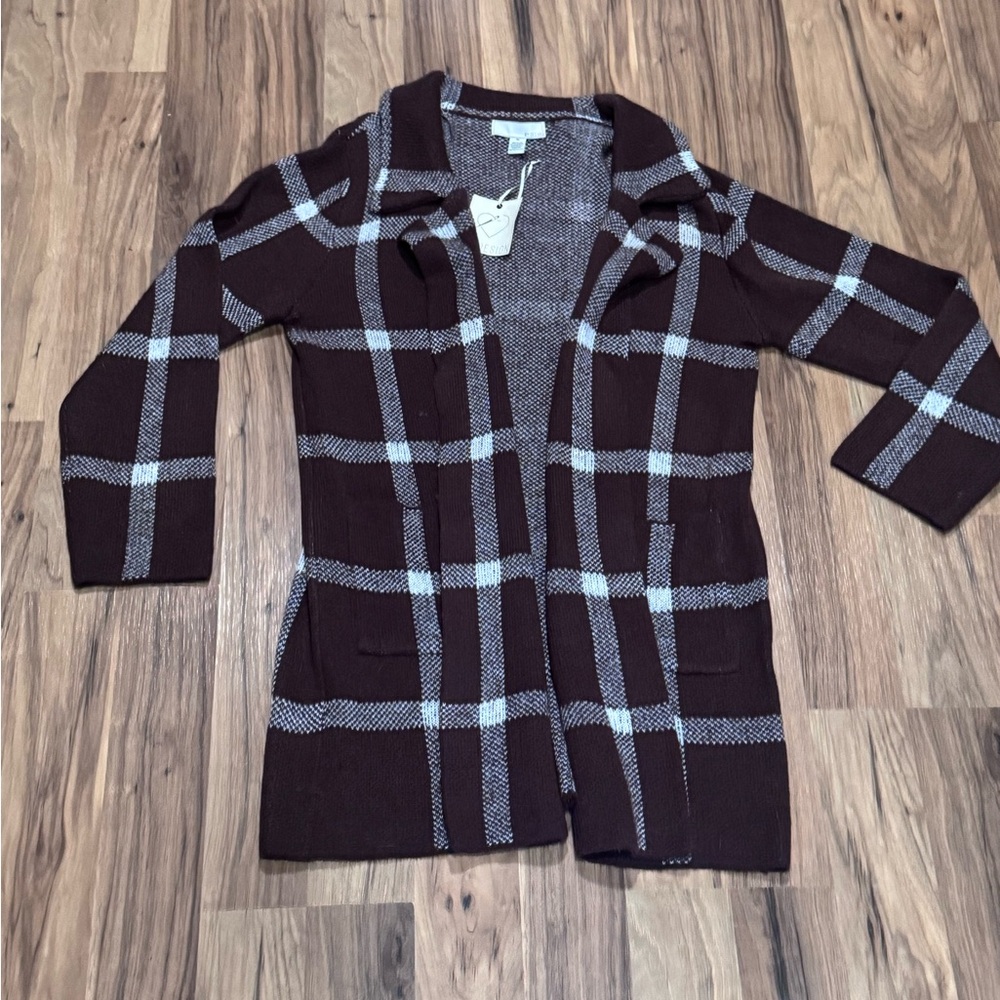 Plaid Open-Front Cardigan Sweater in Maroon and White